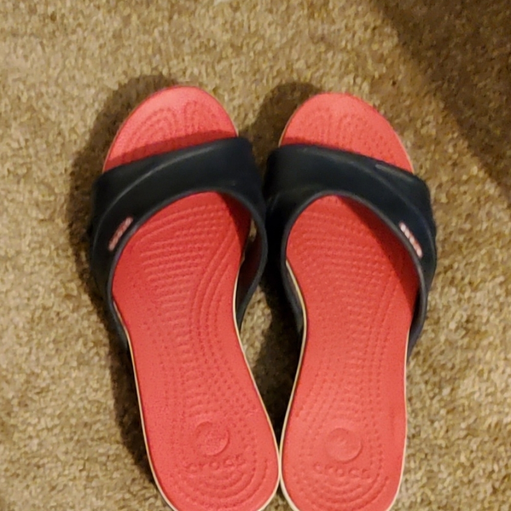 Crocs slip on wedge heel blue and red size 7